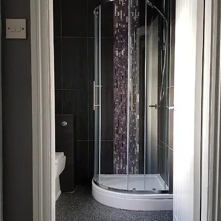 The Westside Parking Available * 约克