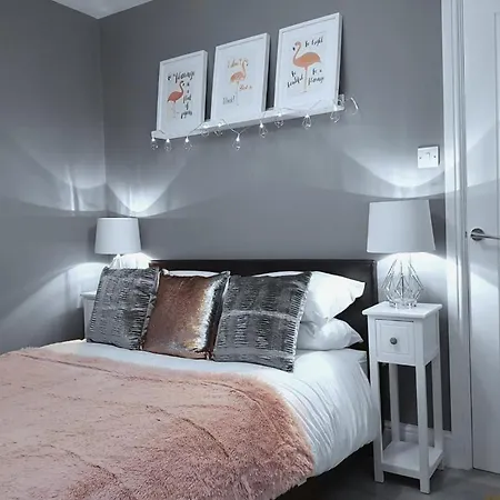 Апартаменты The Westside Parking Available